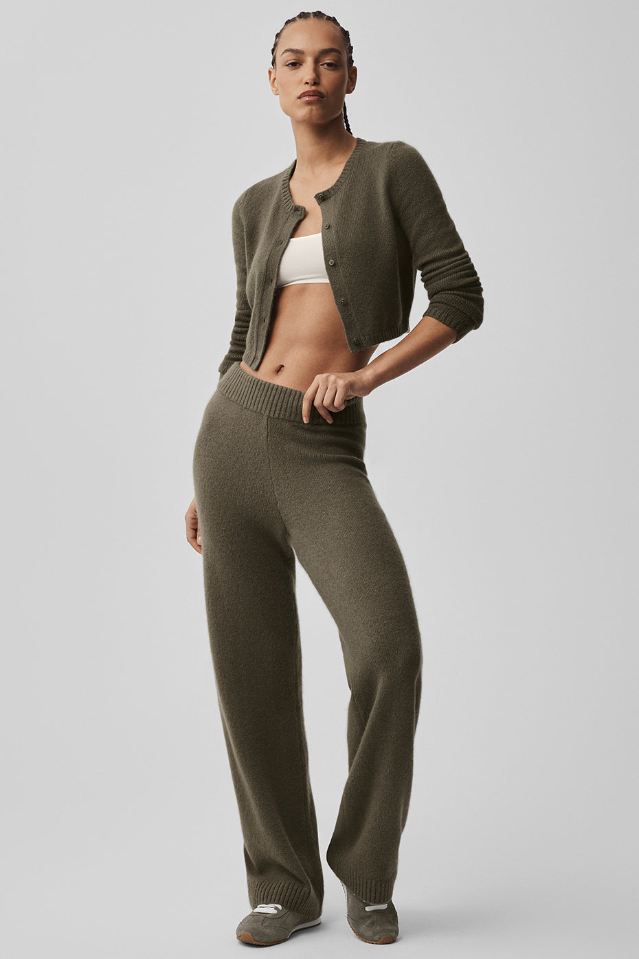 Woll-Kaschmir Cropped Cardigan – Olivgrün