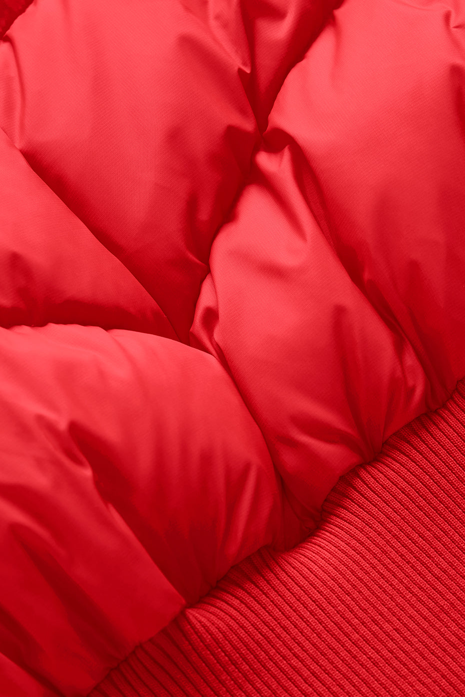 Kurze Daunenjacke – Leuchtendes Rot