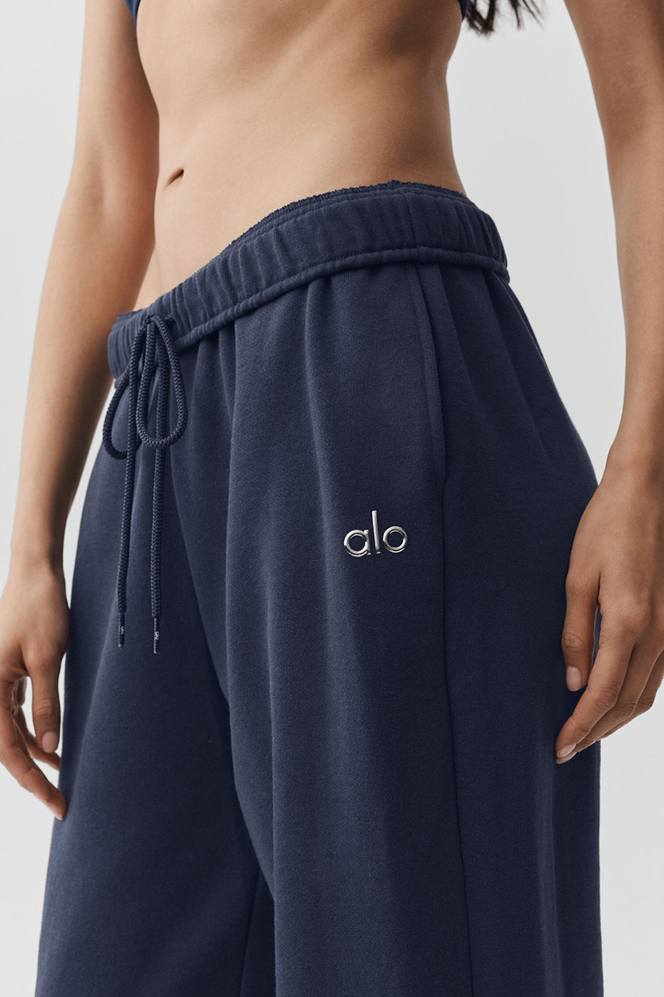Gerade geschnittene Jogginghose - Marineblau