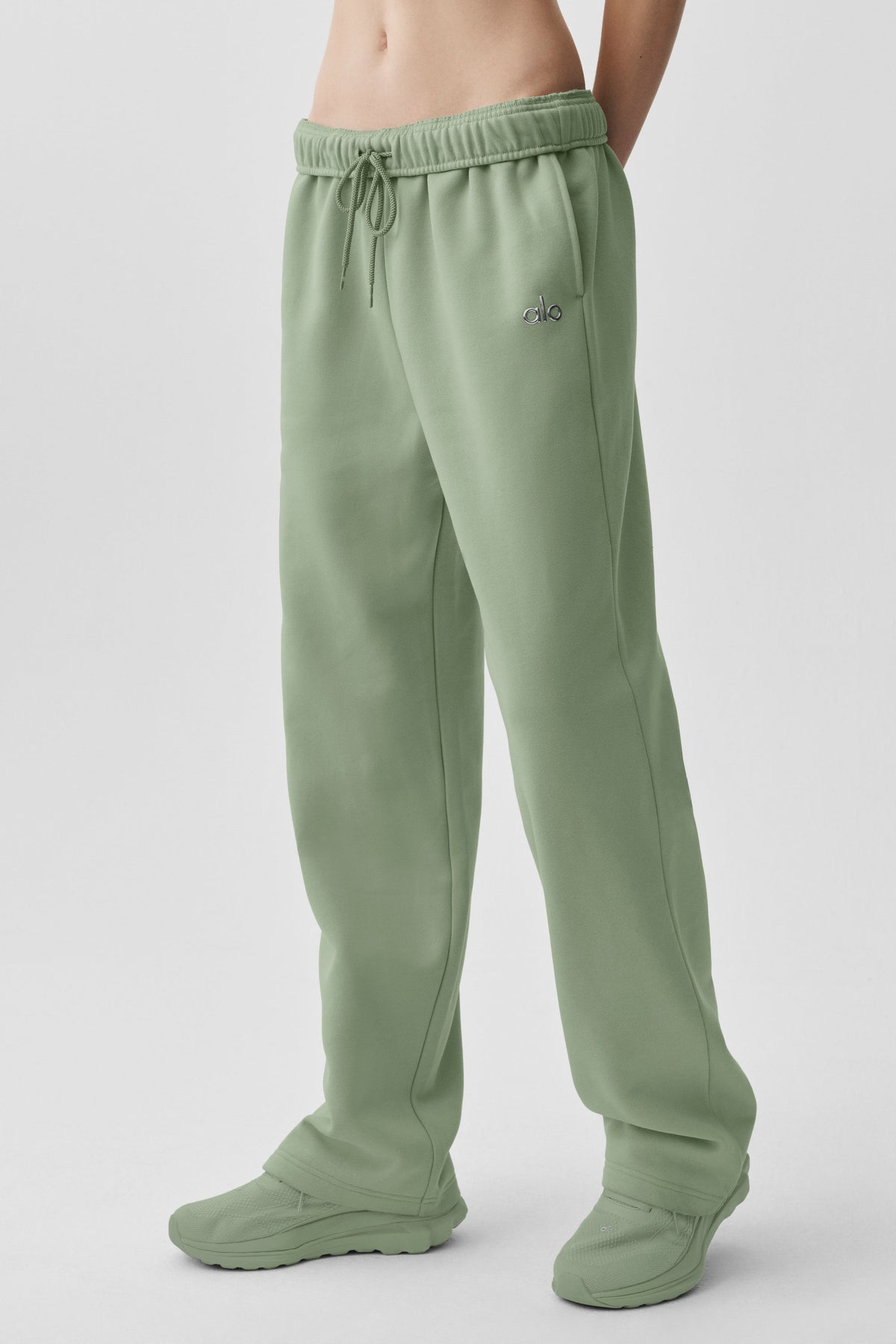 Straight Leg Sweatpant - Dune Grass