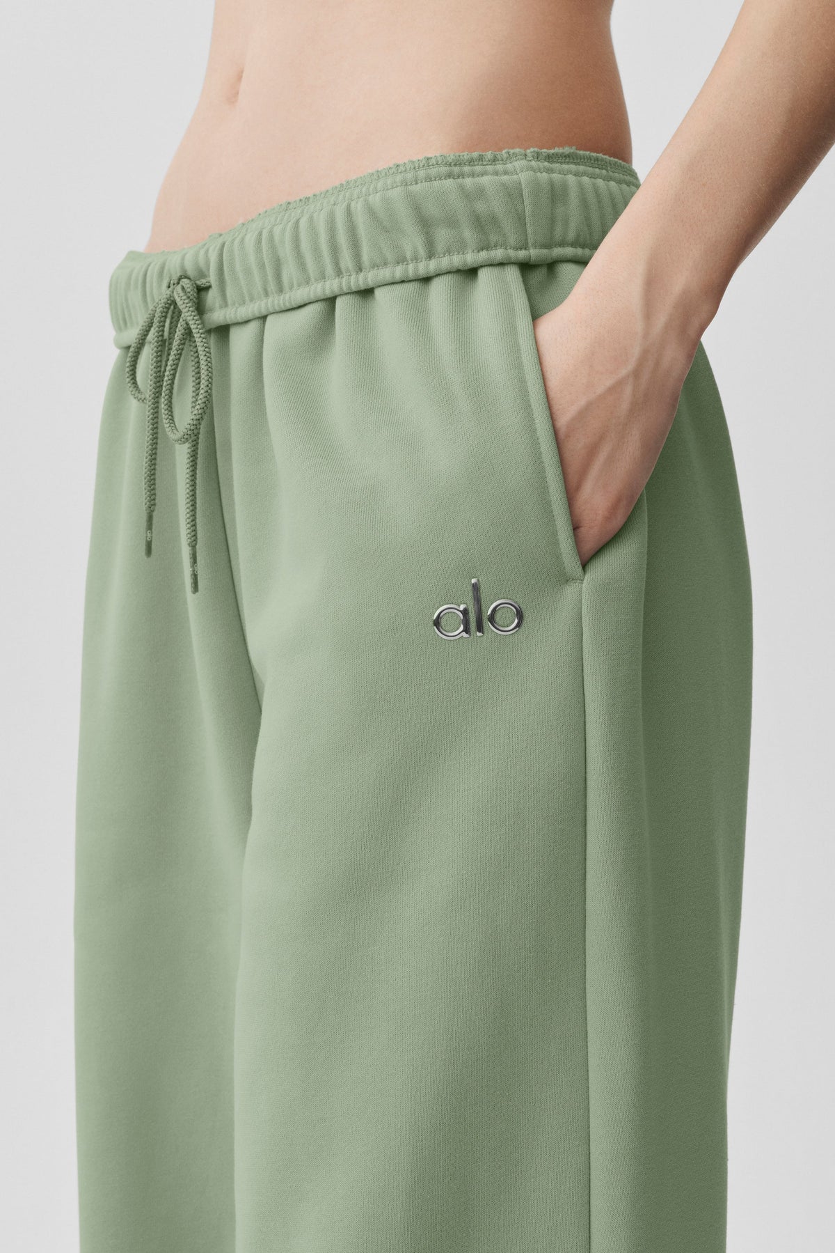 Straight Leg Sweatpant - Dune Grass