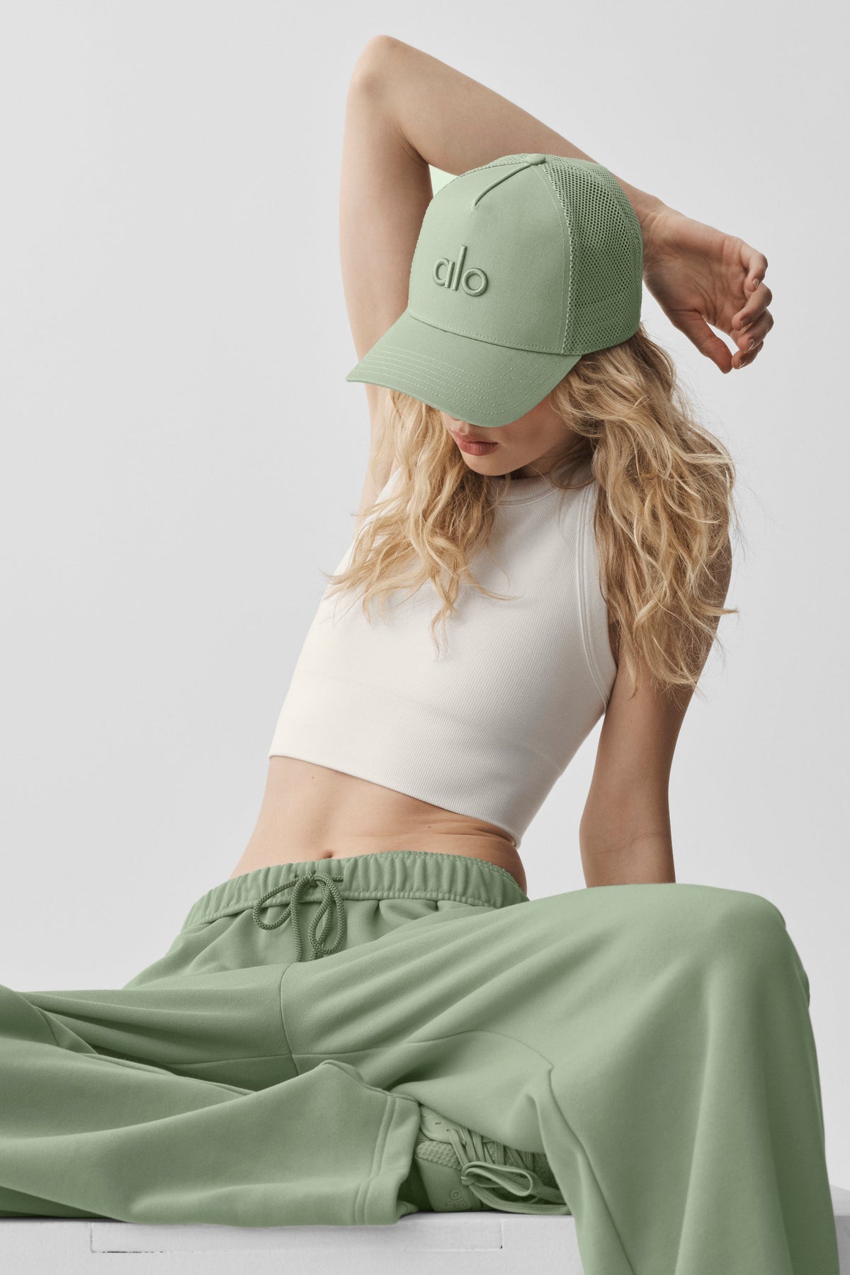Straight Leg Sweatpant - Dune Grass