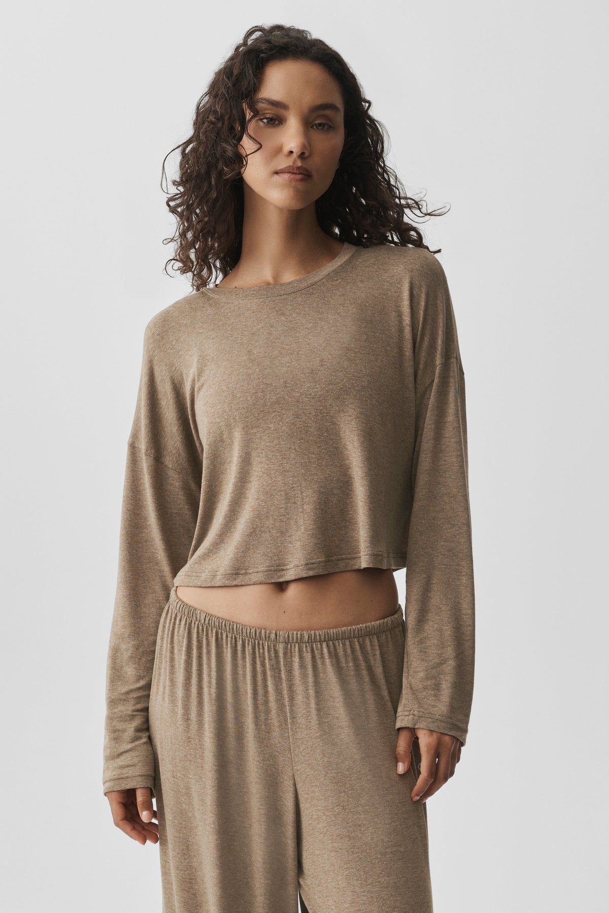 Halbtransparentes, kastig geschnittenes Langarmshirt Oasis – Java Brown Heather