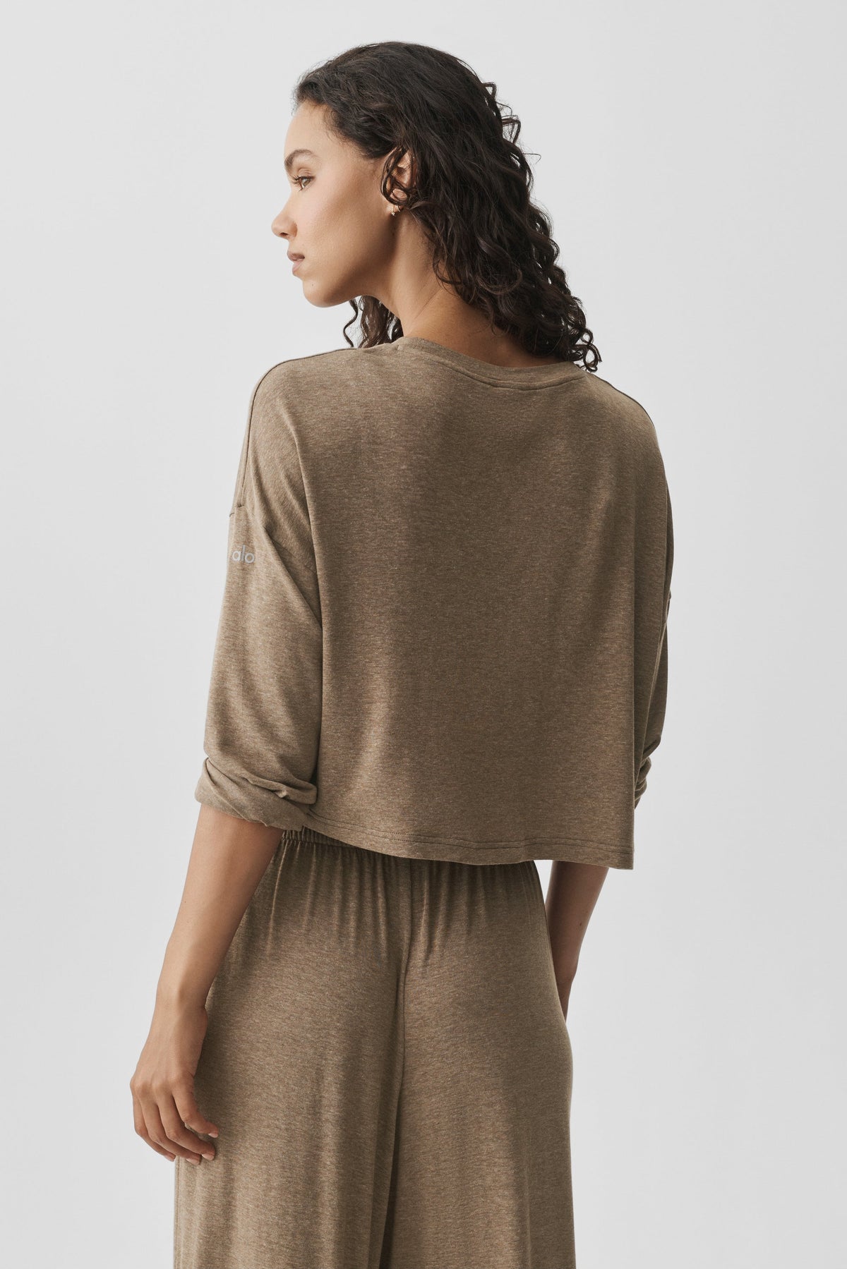 Halbtransparentes, kastig geschnittenes Langarmshirt Oasis – Java Brown Heather