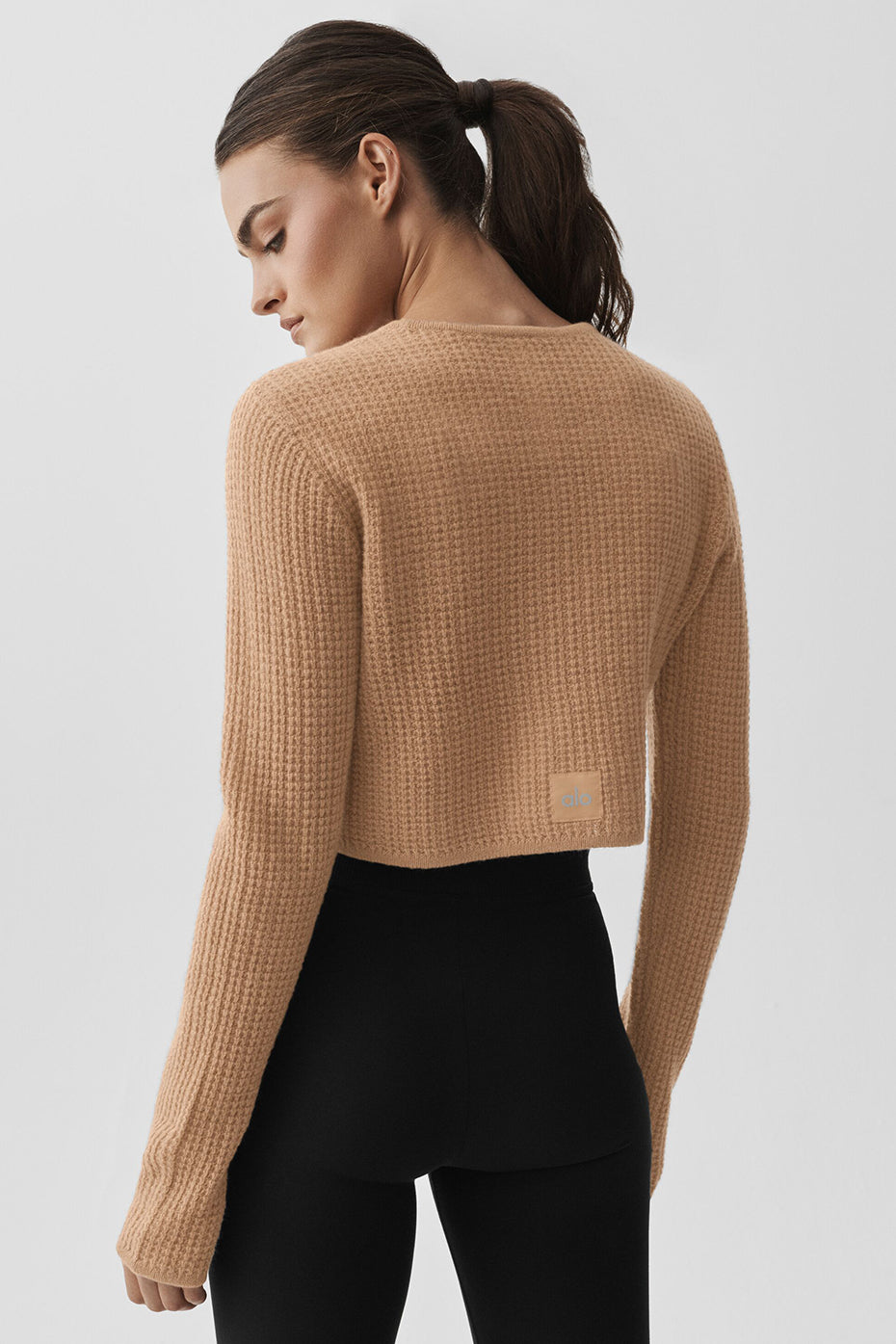Kaschmir Plüsch Waffel Kurz geschnittenes Langarmshirt – Toasted Almond