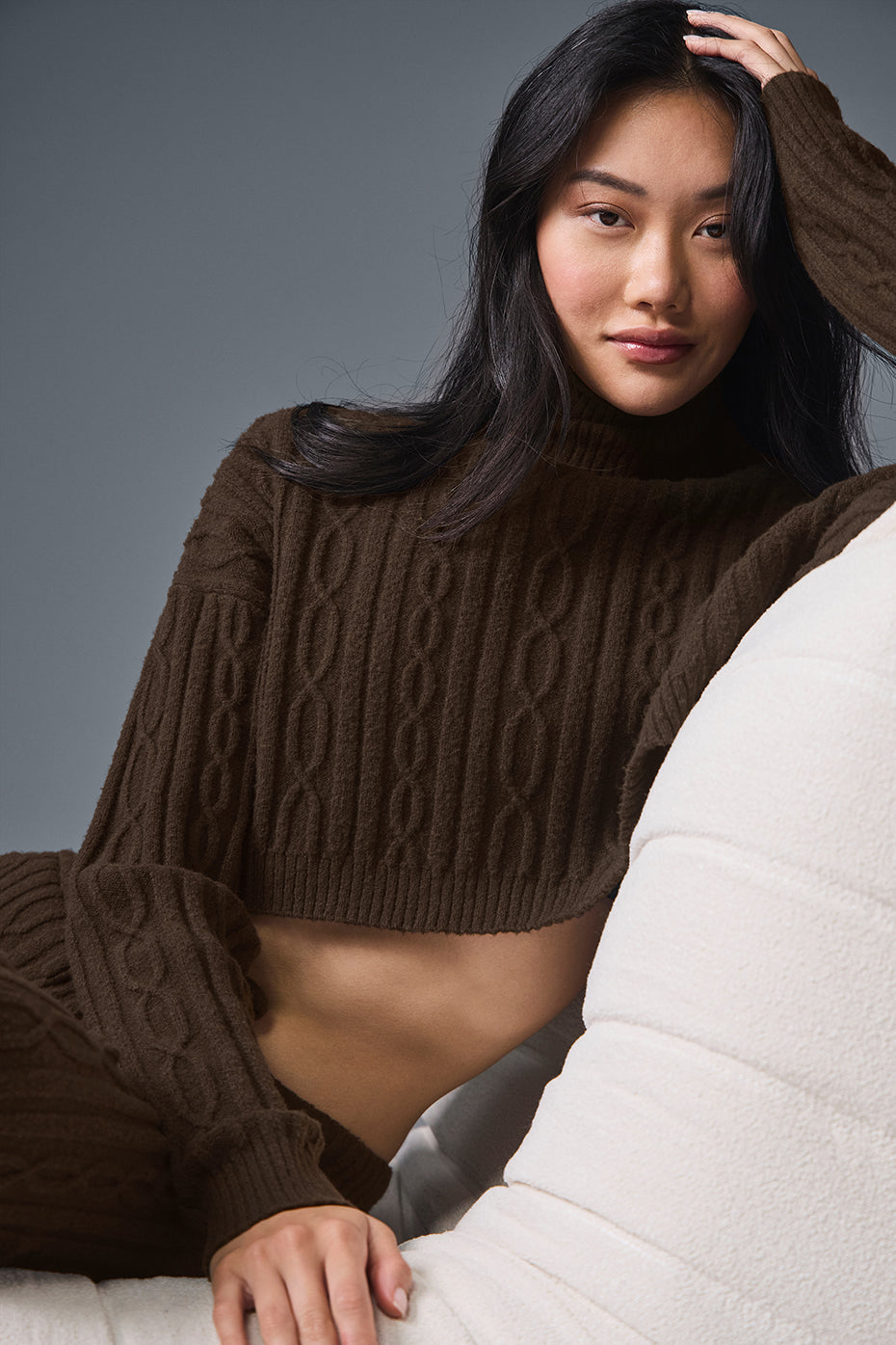 Zopfstrick verkürzter Winterglück-Rollkragen Langarmpullover – Espresso