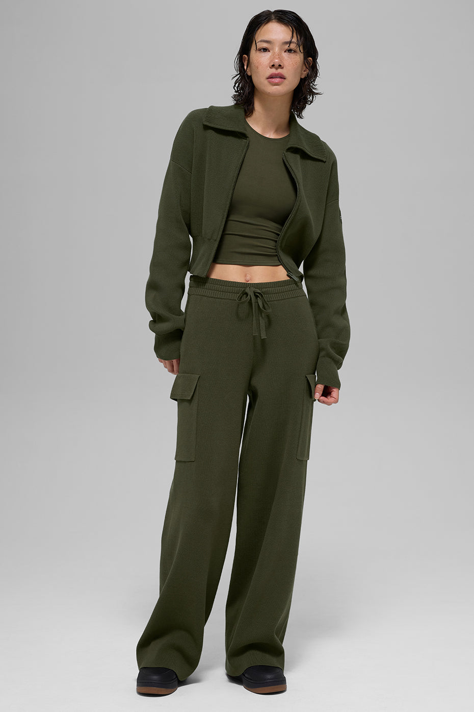 Scholar Knit Cropped-Jacke mit durchgehendem Reißverschluss – Olivgrün
