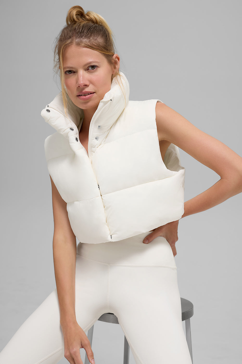 Cropped Gold Rush Puffer Vest - Ivory