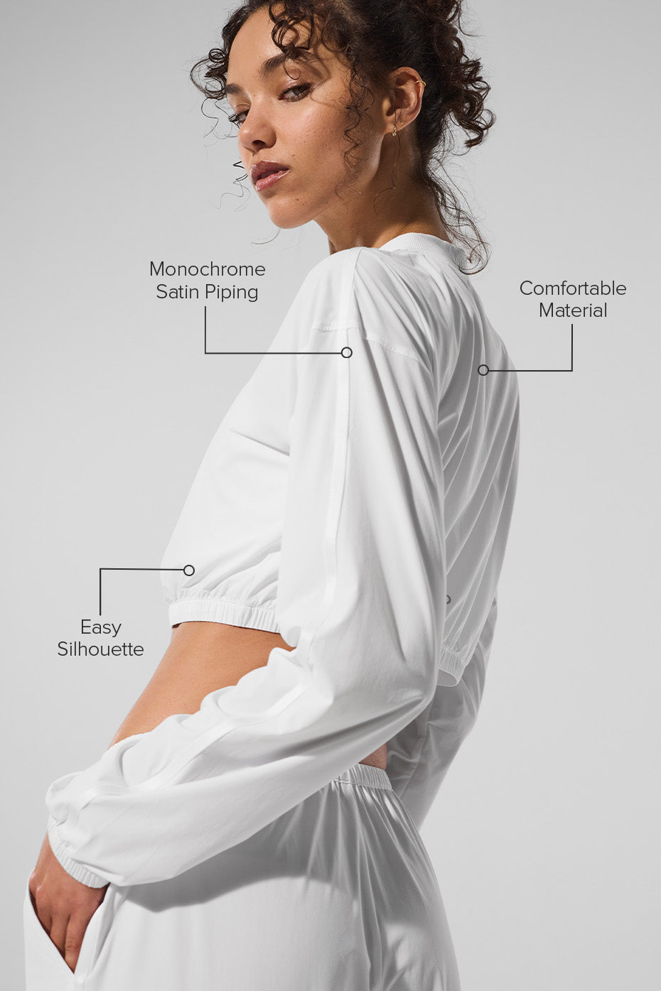 Kurze luftige Cover-Up-Jacke mit Reißverschluss – Weiß