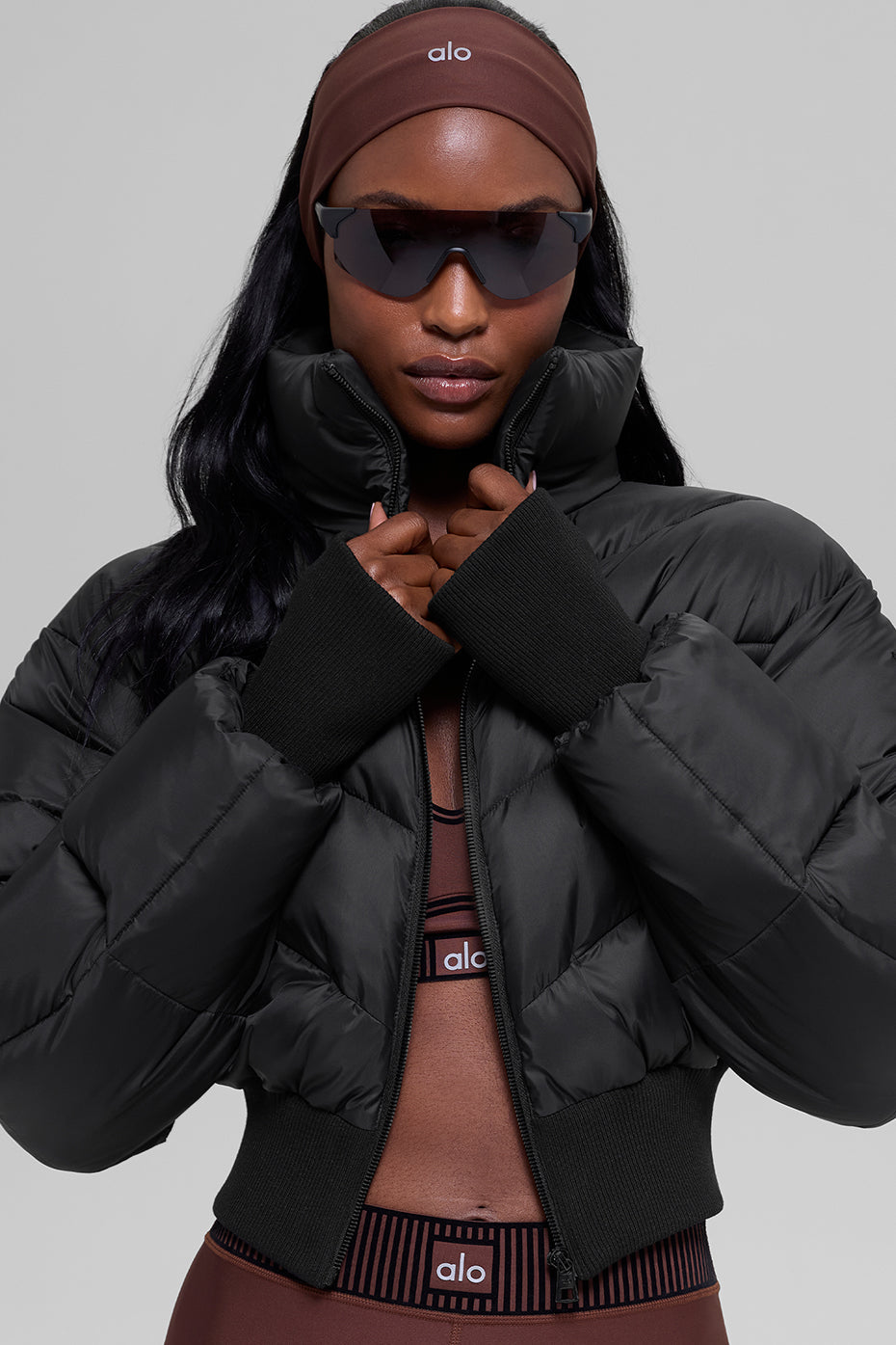 Cropped Atmosphere Puffer – Schwarz