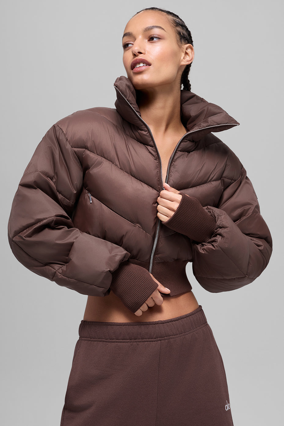 Kurze Daunenjacke Atmosphere – Brownstone