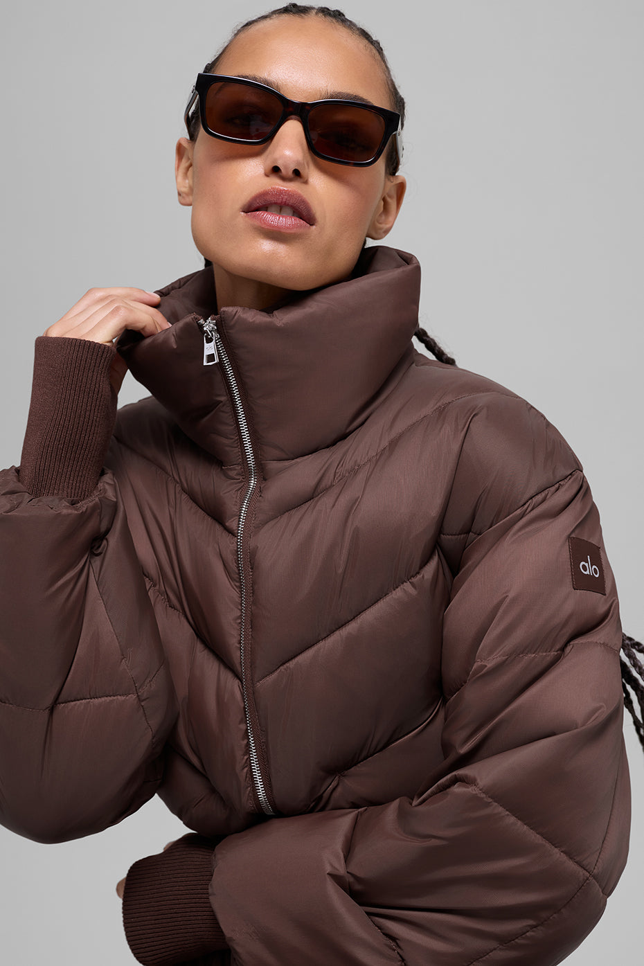 Kurze Daunenjacke Atmosphere – Brownstone