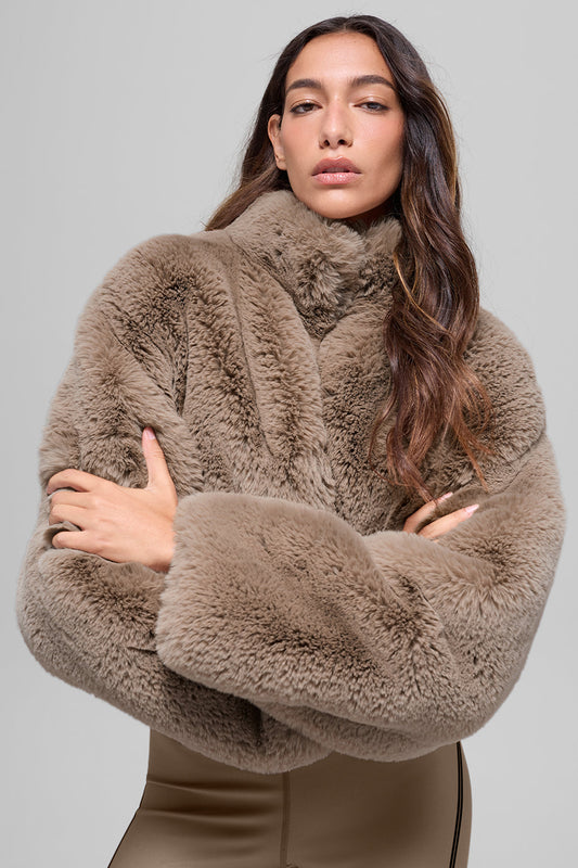 Kunstfelljacke Allure – Hafer