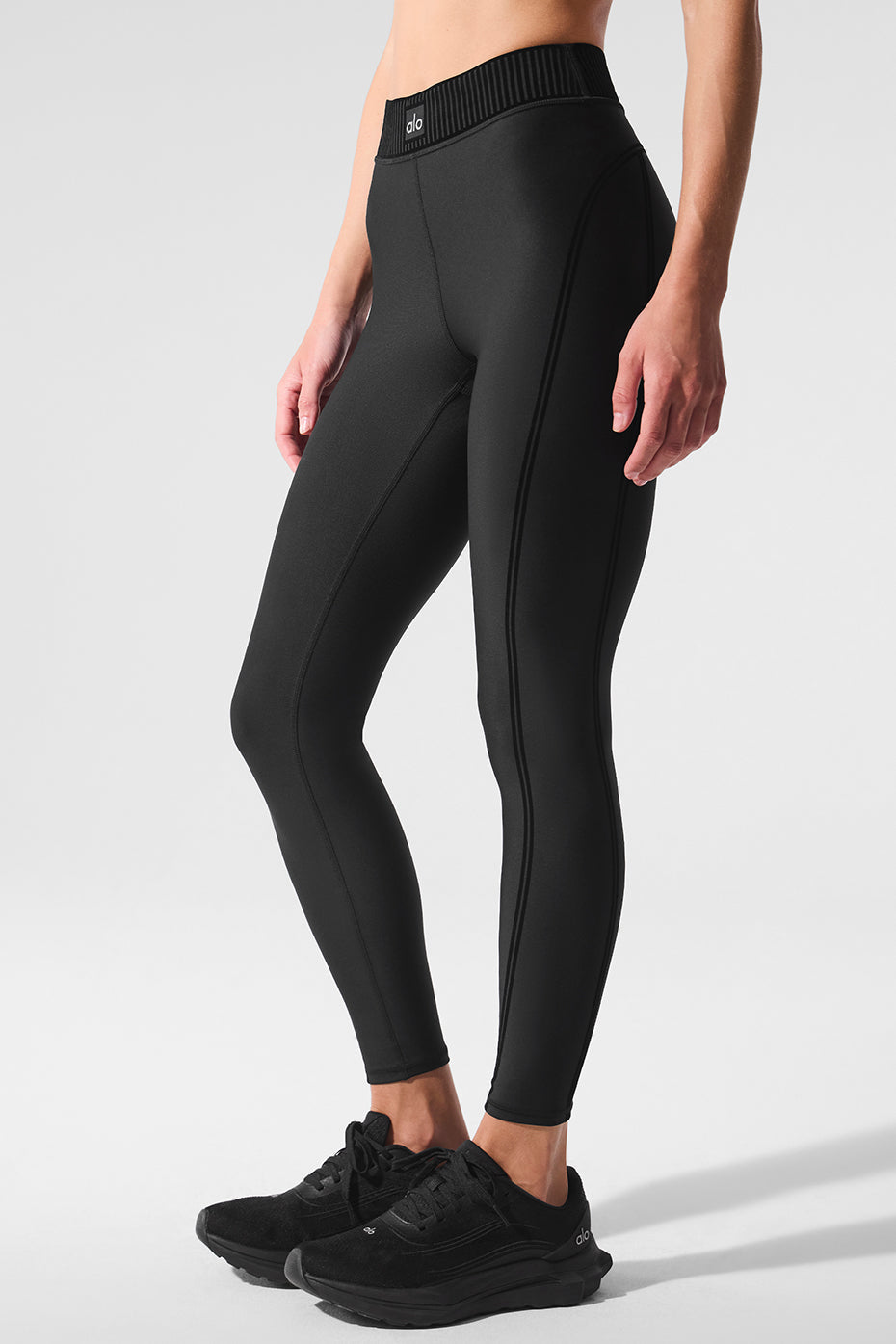 Airlift High-Waist 7/8 Line Up Leggings – Schwarz
