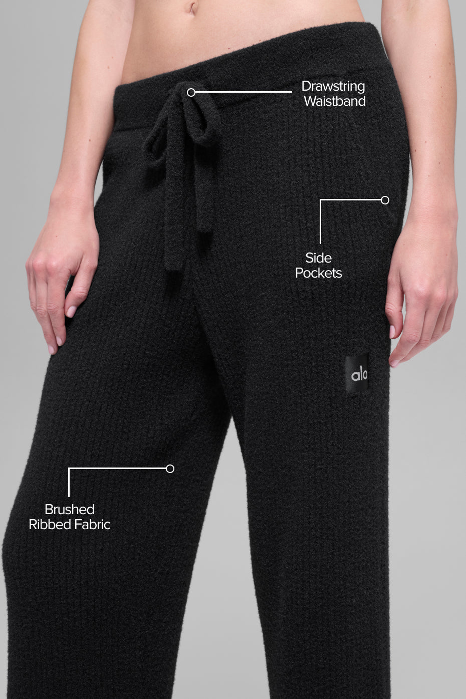 Kuscheliger Pullover, High-Waist Hose mit weitem Bein – Schwarz