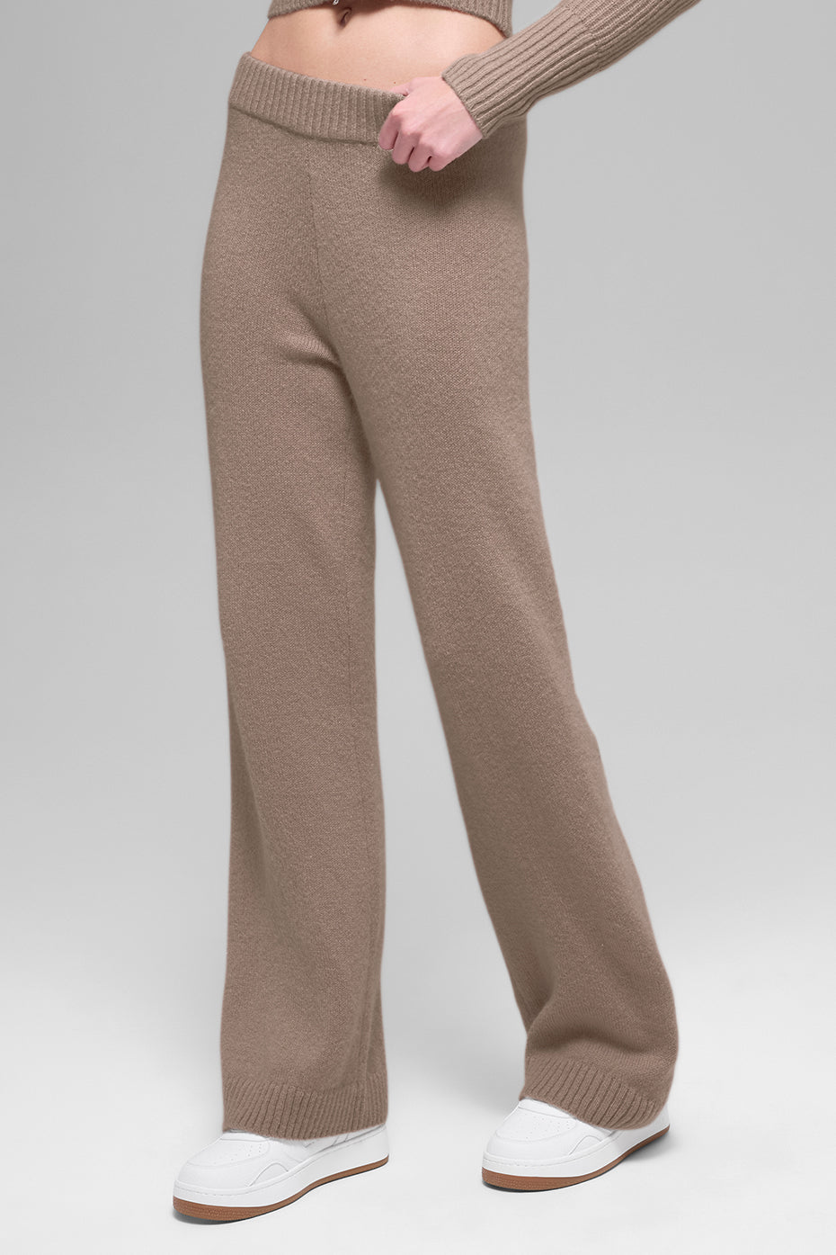 Hose aus Wolle und Kaschmir mit hoher Taille, weitem Bein und neuem Klassiker – Chai Latte