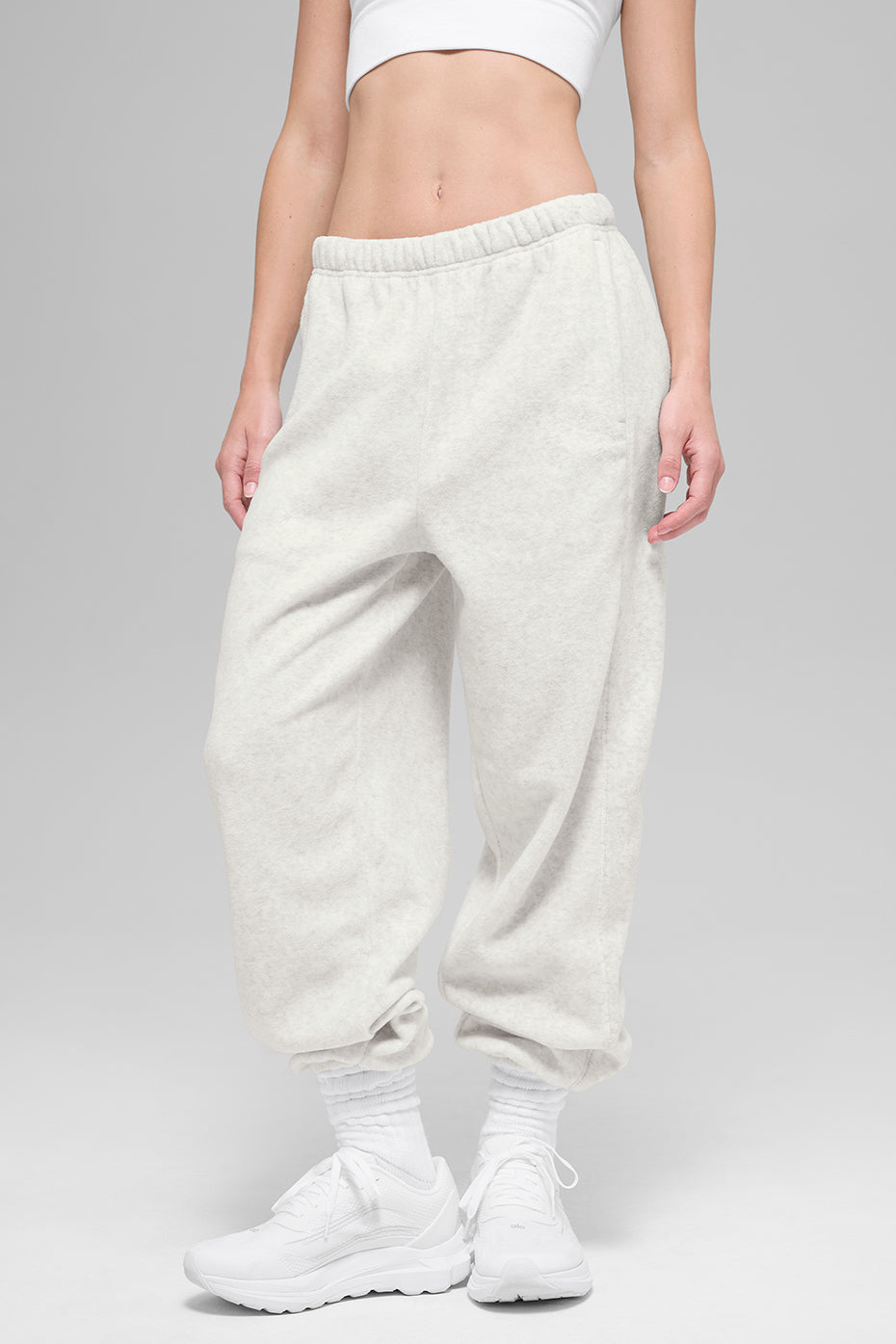 Jogginghose mit hohem Bund aus Polar-Fleece – Weißmelange