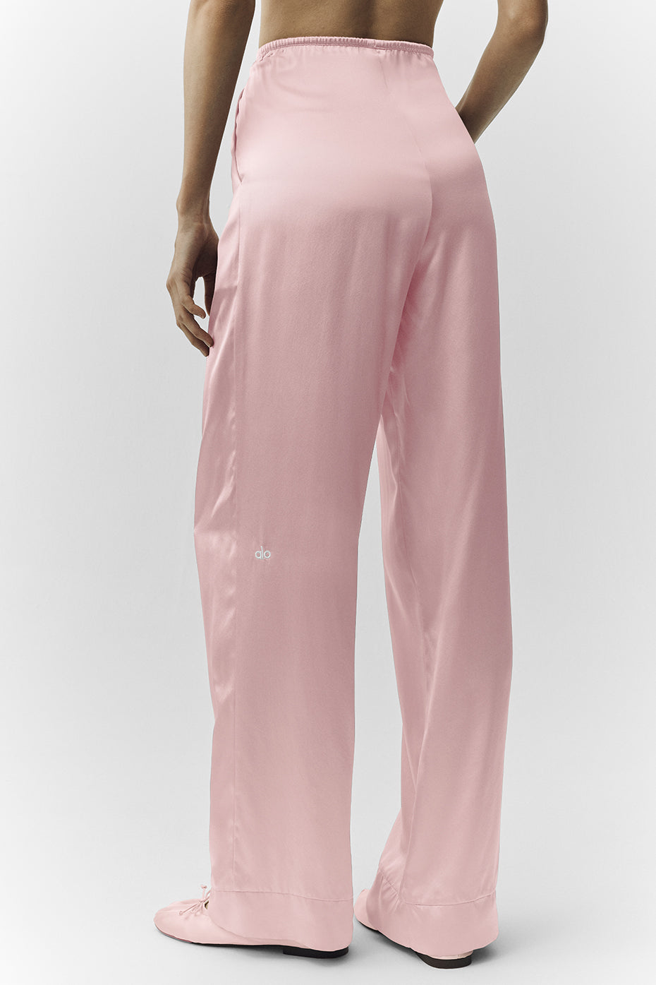 Seidige Leuchthose (regulär) – Rosé-Champagner
