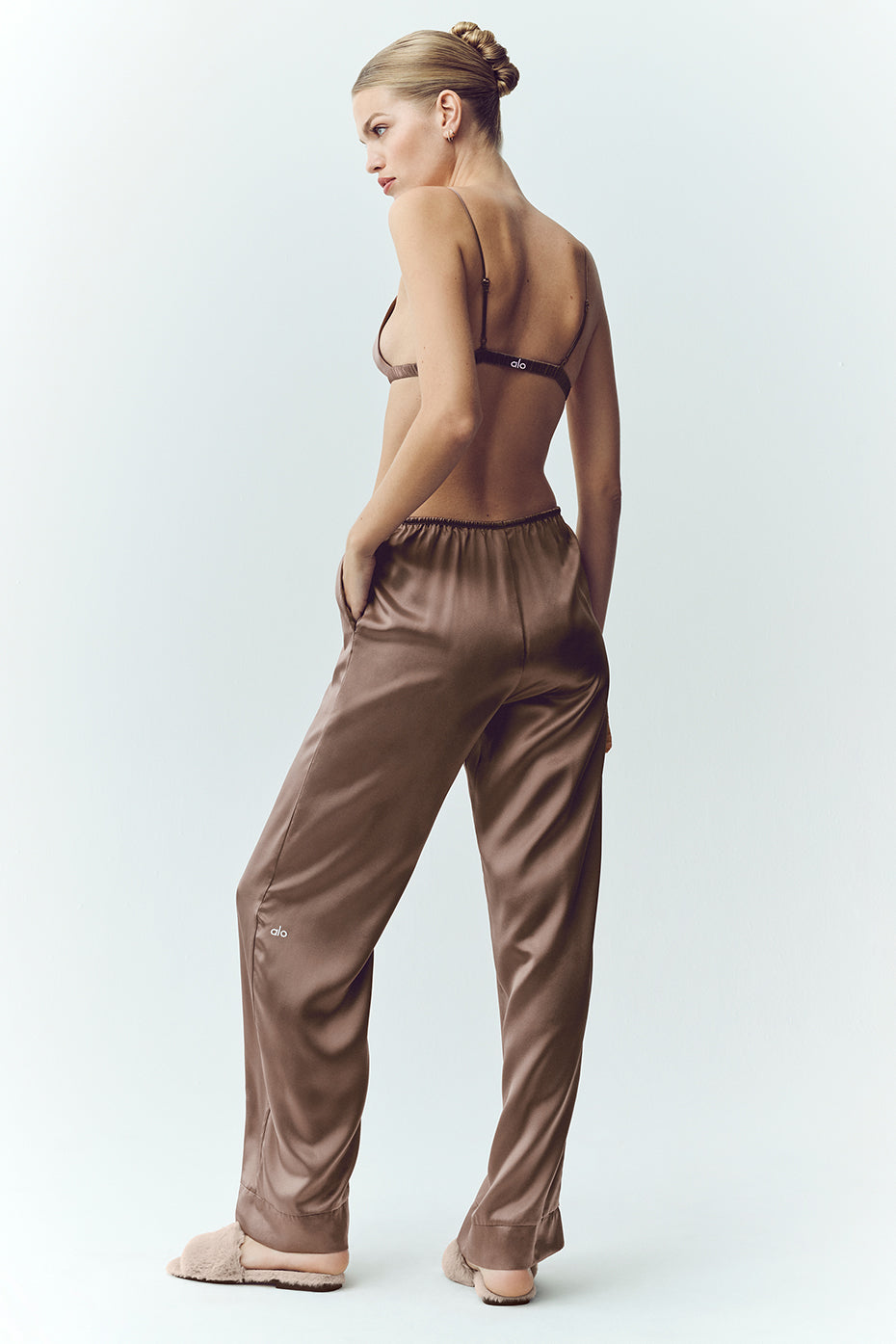 Silk Luminous Hose (regulär) – Alpine Cocoa