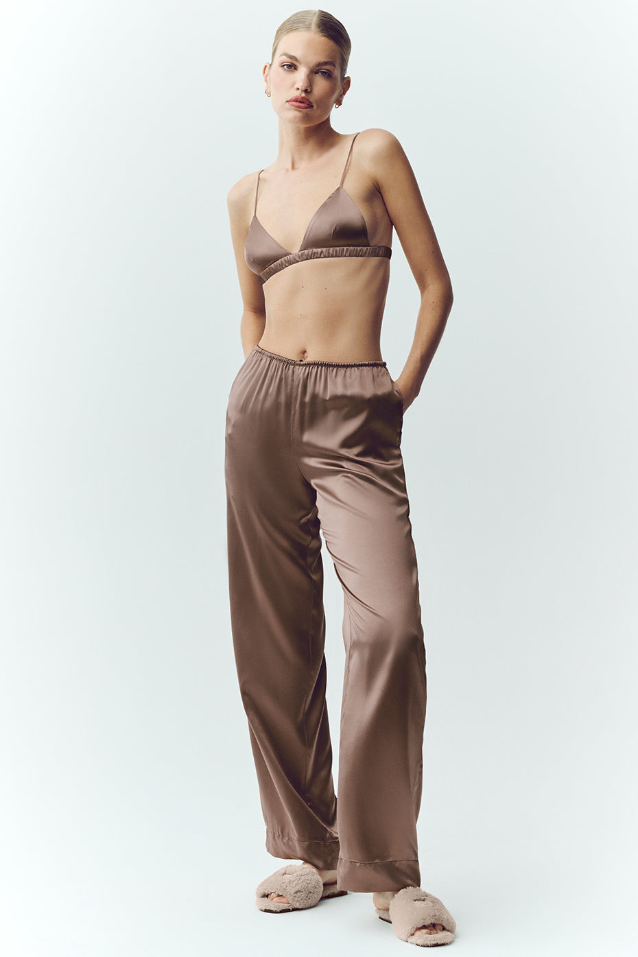 Silk Luminous Hose (regulär) – Alpine Cocoa
