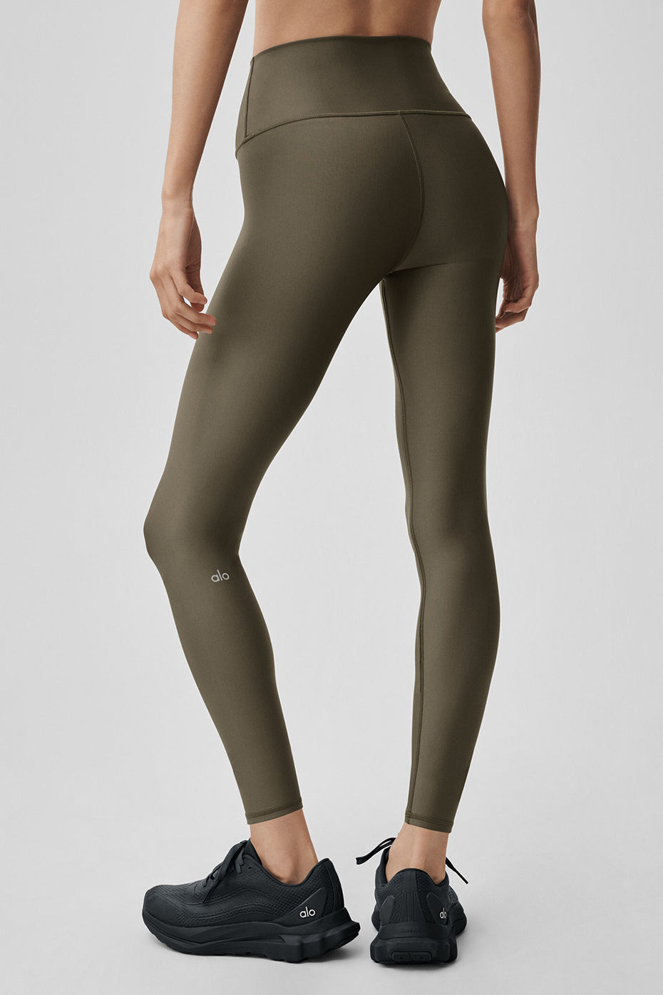 7/8 High-Waist Airlift Leggings – Olive Tree