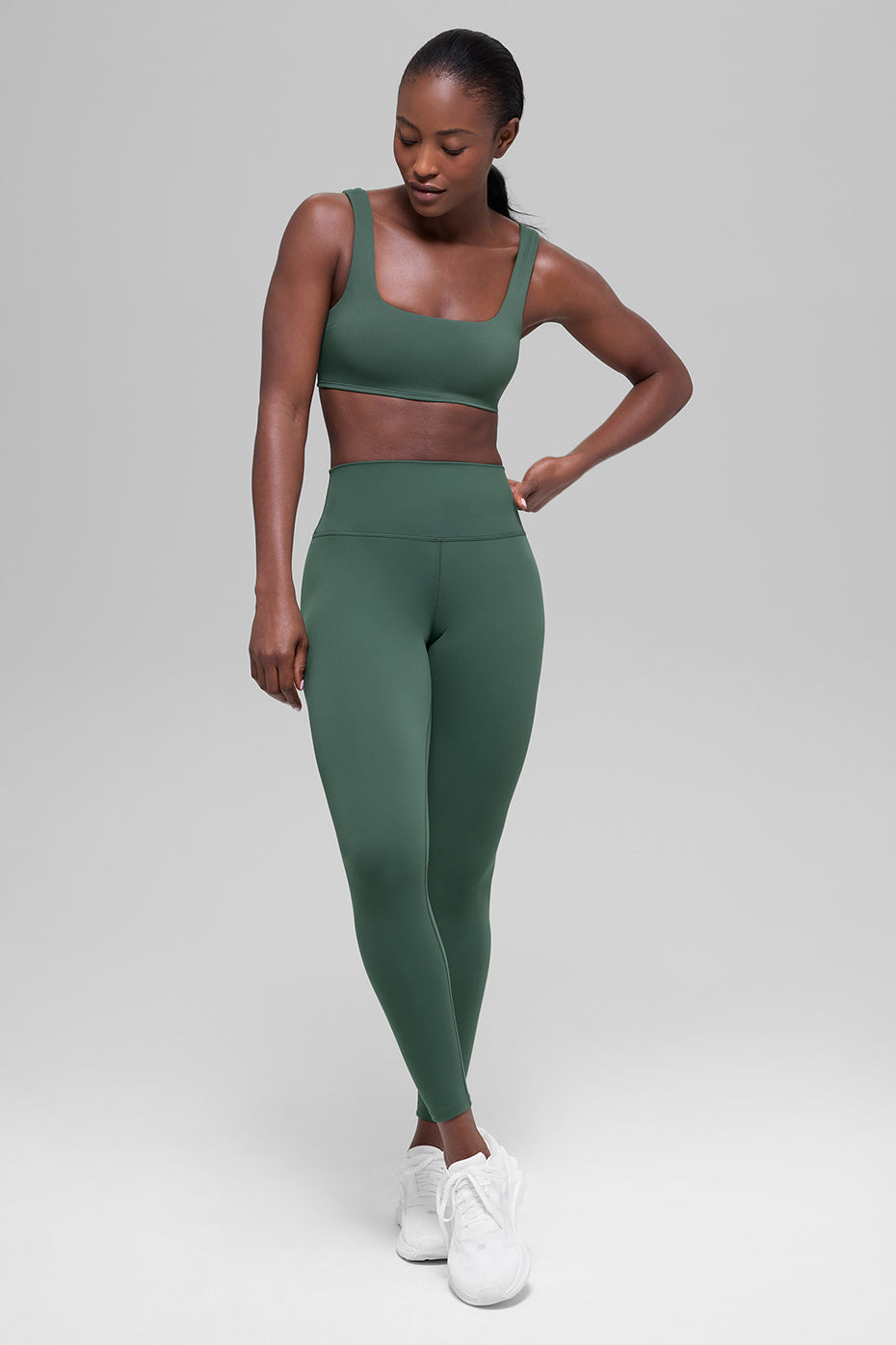 ALO Softsculpt Präzisions-BH – Kleegrün