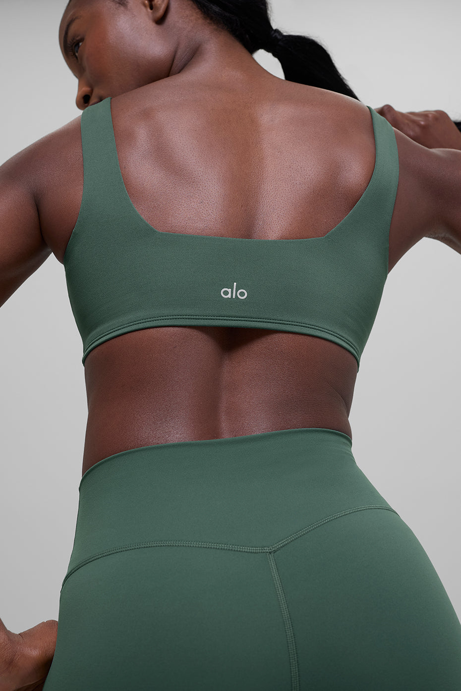 ALO Softsculpt Präzisions-BH – Kleegrün